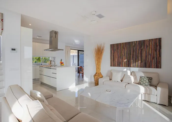 Villa Luxliving Tenerife Hortalaya Heated Pool