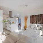 Vila Luxliving Tenerife Hortalaya Heated Pool