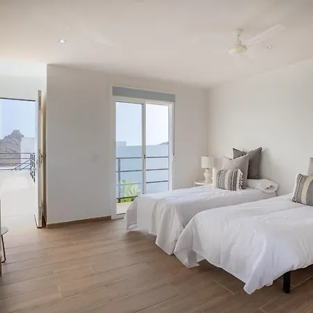 Luxliving Tenerife Hortalaya Heated Pool Villa Costa Adeje (Tenerife)