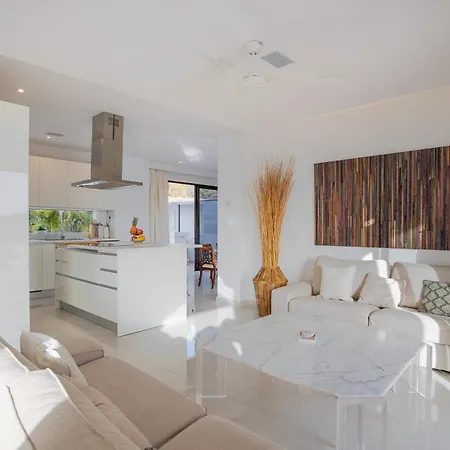 Vila Luxliving Tenerife Hortalaya Heated Pool