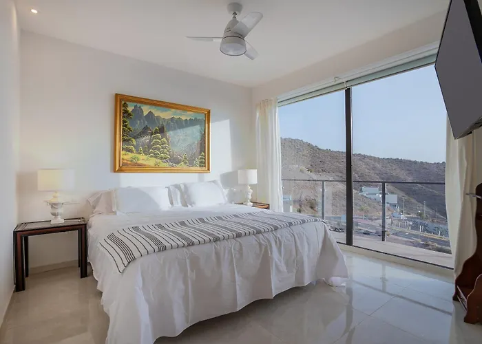 Вілла Luxliving Tenerife Hortalaya Heated Pool