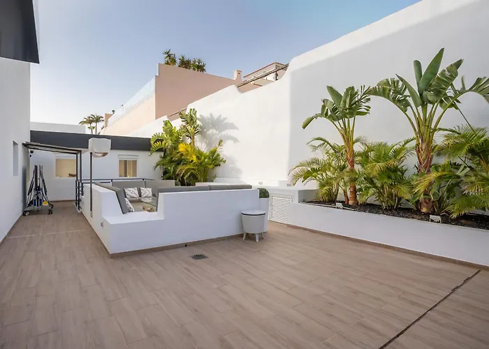 Вілла Luxliving Tenerife Hortalaya Heated Pool